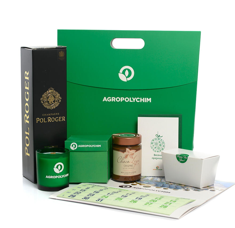 Цялостна зелена корпоративна подаръчна колекция с брандинг AGROPOLYCHIM.